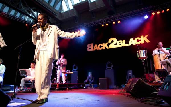 最贵超模走秀,巴西里约热内卢美女惊艳桑巴舞