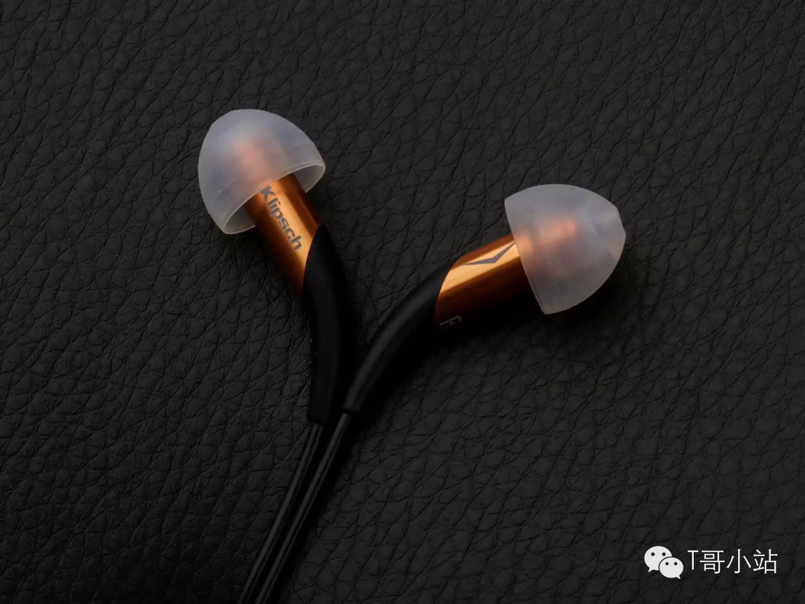 入耳式耳机排行榜,入耳式耳机排行榜推荐