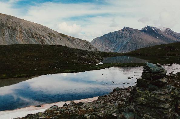 冥想词简单易记方法,平躺冥想的正确方法