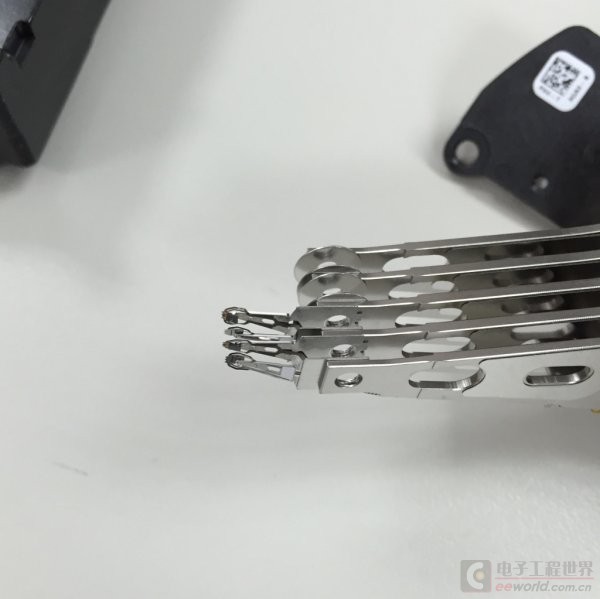 拆解希捷500g移动硬盘,希捷1tb固态硬盘拆解