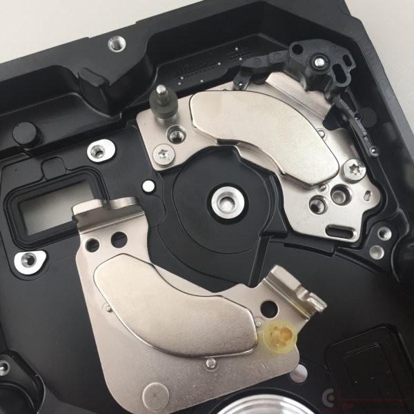 拆解希捷500g移动硬盘,希捷1tb固态硬盘拆解