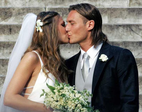 七夕策划：只愿君心似我心-足坛10大“终成眷属”