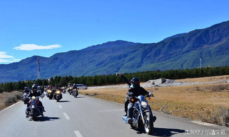 银川国际汽摩节,首届银川国际摩托车旅行节