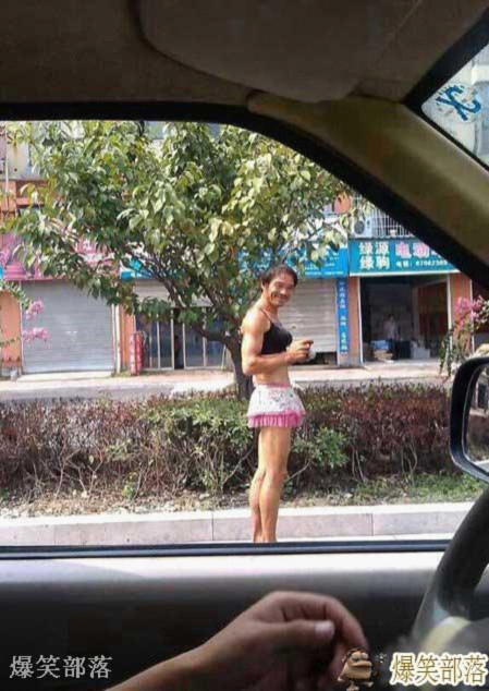 厕所门锁坏了维修,门锁坏了又想上厕所