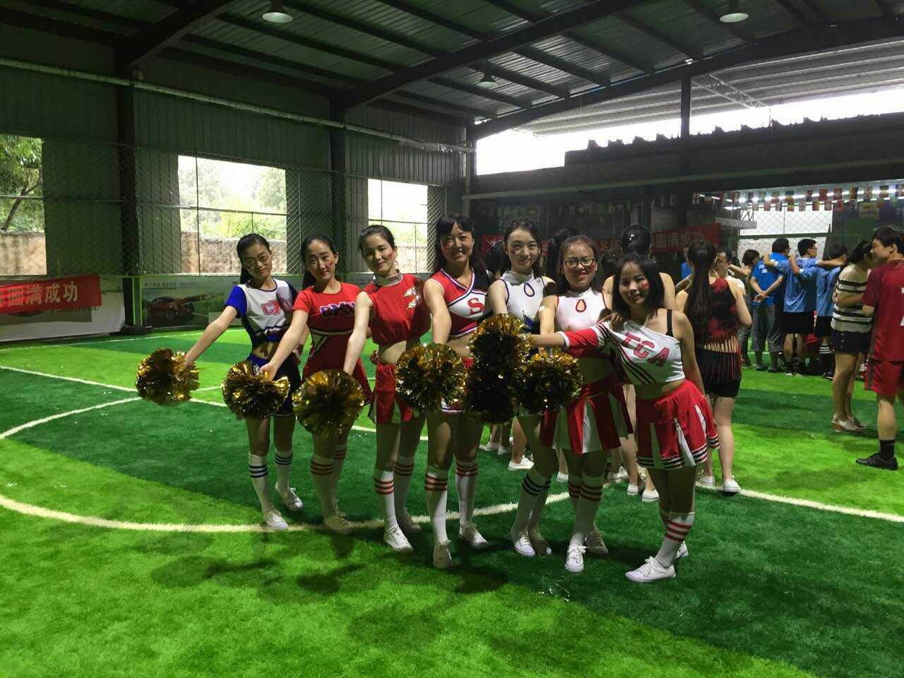 绿荫赛场战意浓和君学子情谊深--“梵恩诗杯”和君陕西足球赛