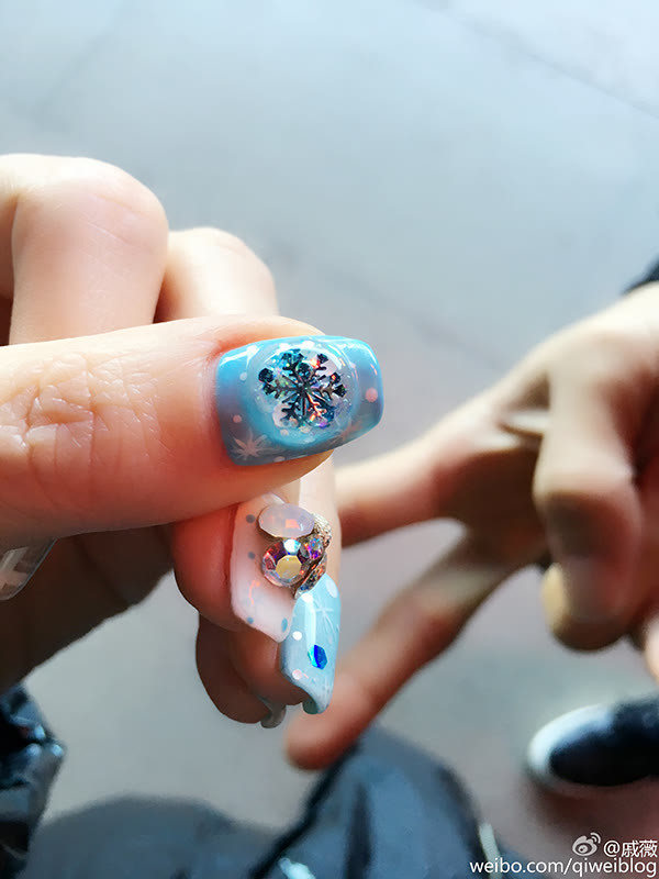 戚薇推荐手机壳,戚薇同款手机壳