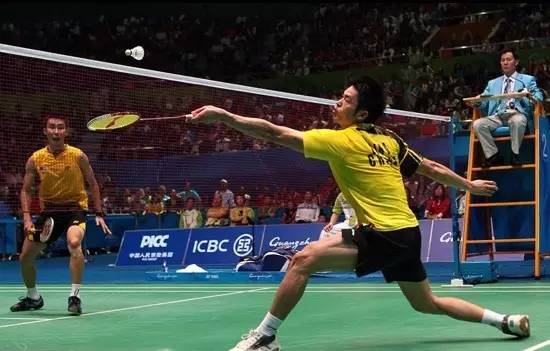 林丹两球惜败李宗伟,无缘金牌,坚持到现在实属不易!