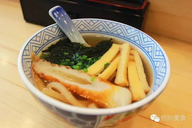 杭州这家人均45的乌冬专营店，硬生生吃出了人均300的日料感