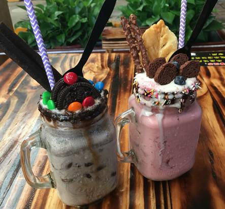 鸡蛋仔和冰淇淋的搭配,冰激凌鸡蛋仔正确吃法