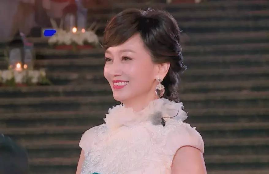 我们来了赵雅芝谈保养,冻龄女神护肤保养