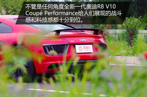 不得不说奥迪r8的颜值真是爆表,奥迪r8是你心中梦想的车吗