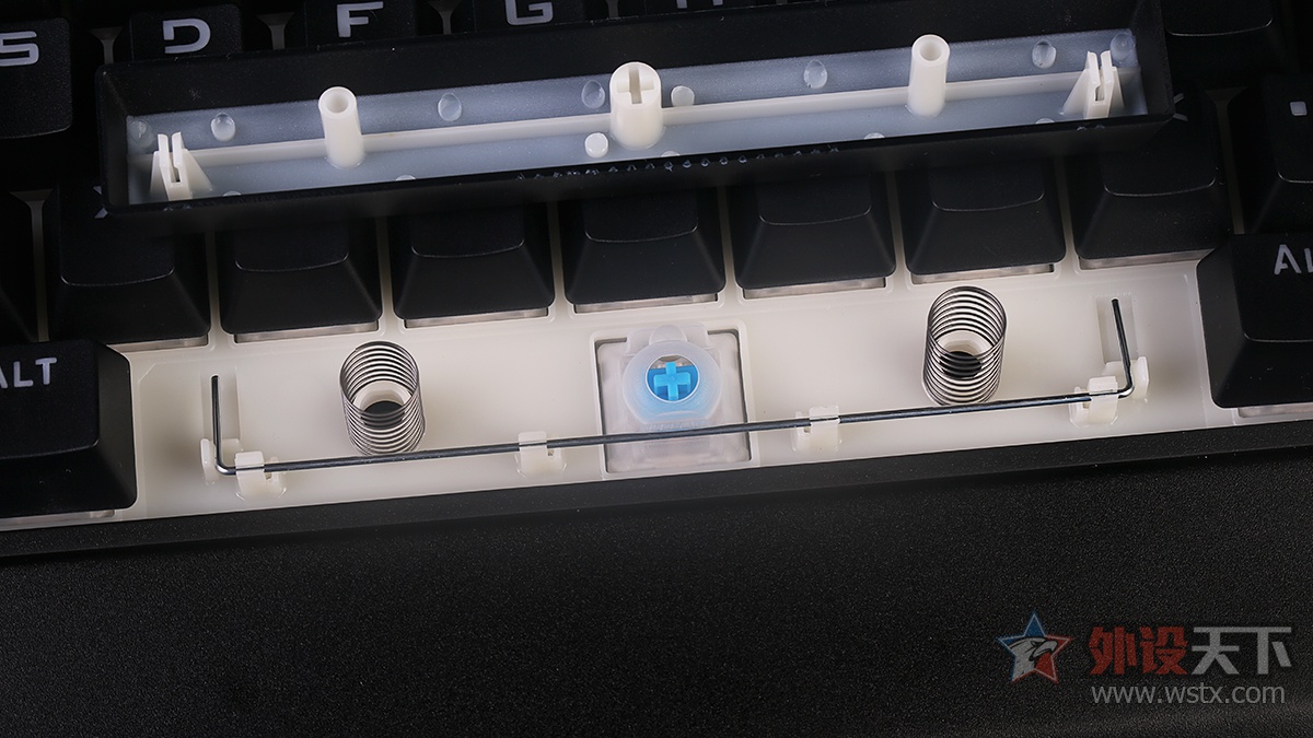 惠普gk200机械键盘测评,惠普GK320灰木轴机械键盘