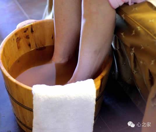 大风降温关注保暖,气温下降心脏难受怎么办