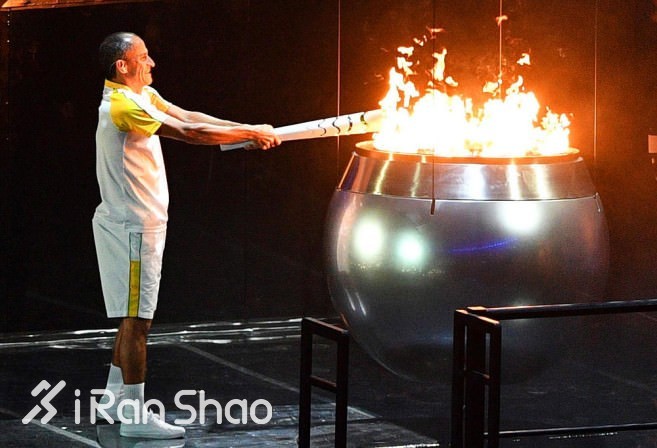 德利马马拉松运动员,德莉玛点燃里约热内卢奥运会火炬