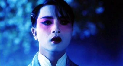 “哥哥”首部电影演贾宝玉，竟是色情片，女主陈百祥老婆“秀姑”