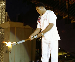 历届奥运会火炬圣火点火仪式,往届奥运圣火点火仪式