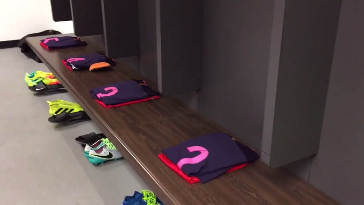 紫粉色球衣,紫粉战袍