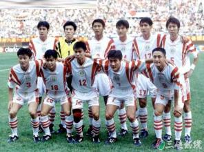 大家在看完这场比赛之后有何感想,现场观看足球赛的说说