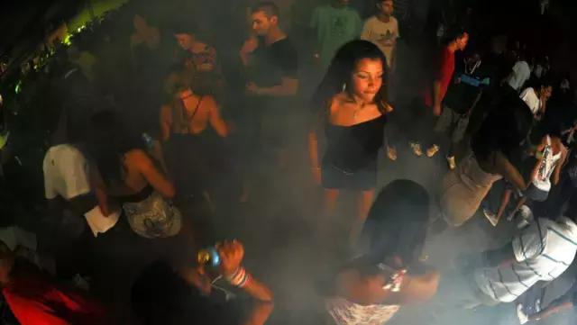 新疆足球vs巴西足球,巴西vs中国