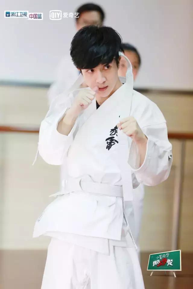 鹿晗大张伟薛之谦综艺节目是什么,鹿晗大张伟最新消息