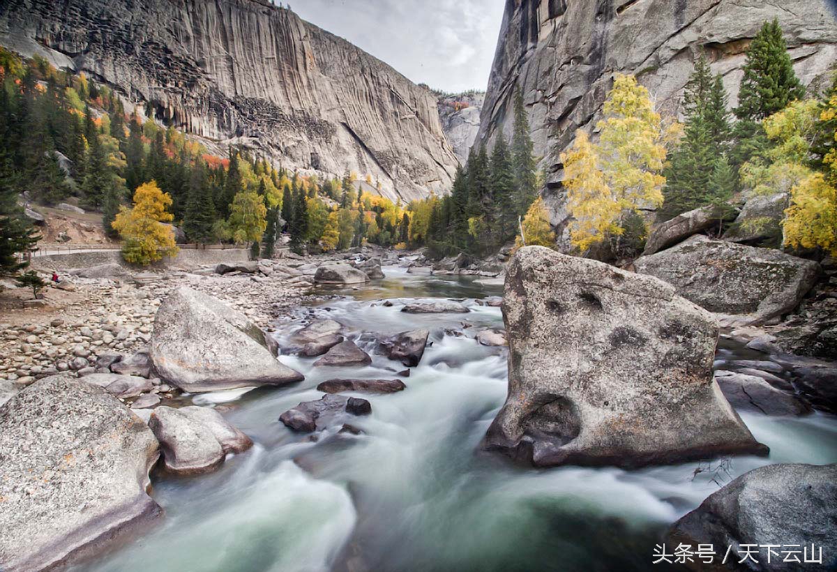 人间仙境可可托海纪行（文/冯忠文）