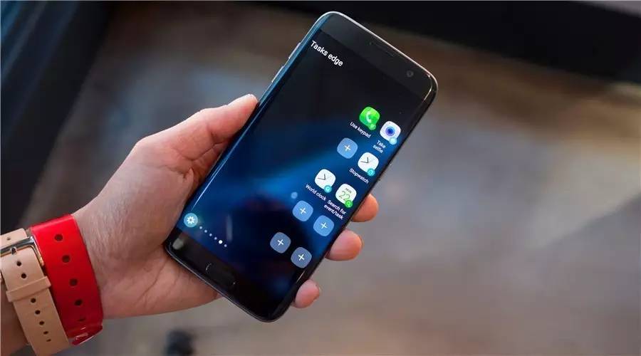 苹果玩游戏用磨砂膜好吗,苹果玩晶核