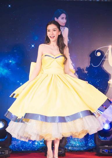 谁还敢笑？时尚圈其实一直都爱“番茄炒蛋”