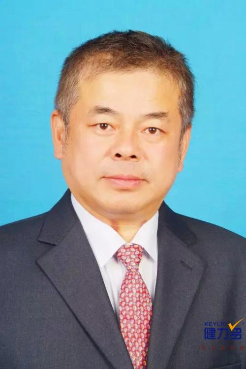 足球和羽毛球哪个容易伤膝盖,羽毛球肩关节损伤图解