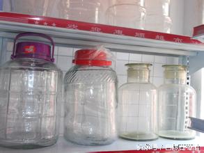 自酿葡萄酒出现絮状沉淀物,自酿葡萄酒底部有紫色沉淀物