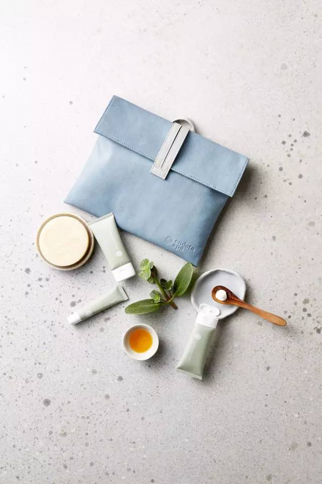 赚钱需要能力花钱需要智商,赚钱看人品花钱品味