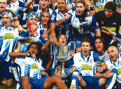 中国有哪些老板收购外国球队,中国老板收购英超