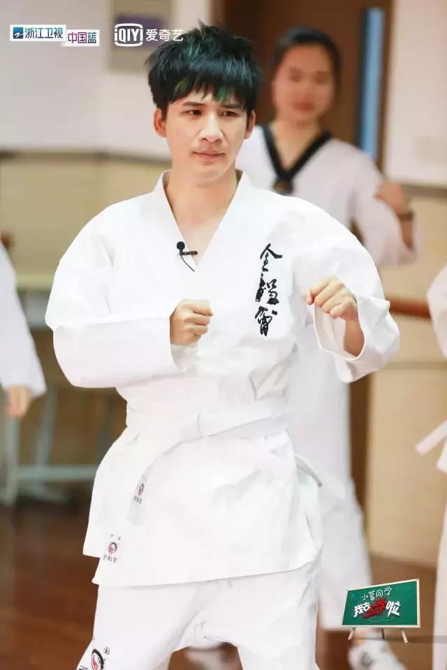 鹿晗大张伟薛之谦综艺节目是什么,鹿晗大张伟最新消息