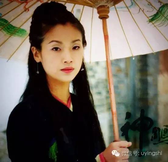 大二做华仔女主角，演小龙女却被嫌弃，曾红遍韩国，今低调不见踪