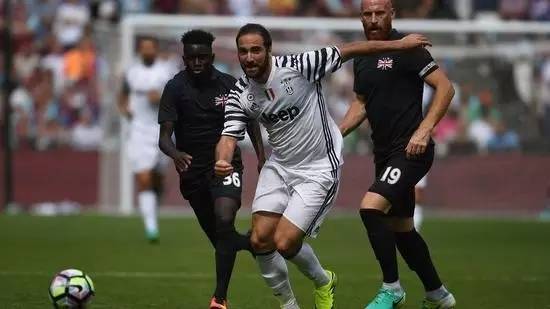 七夕节单身狗千万别出门拍火车,七夕节单身狗做什么