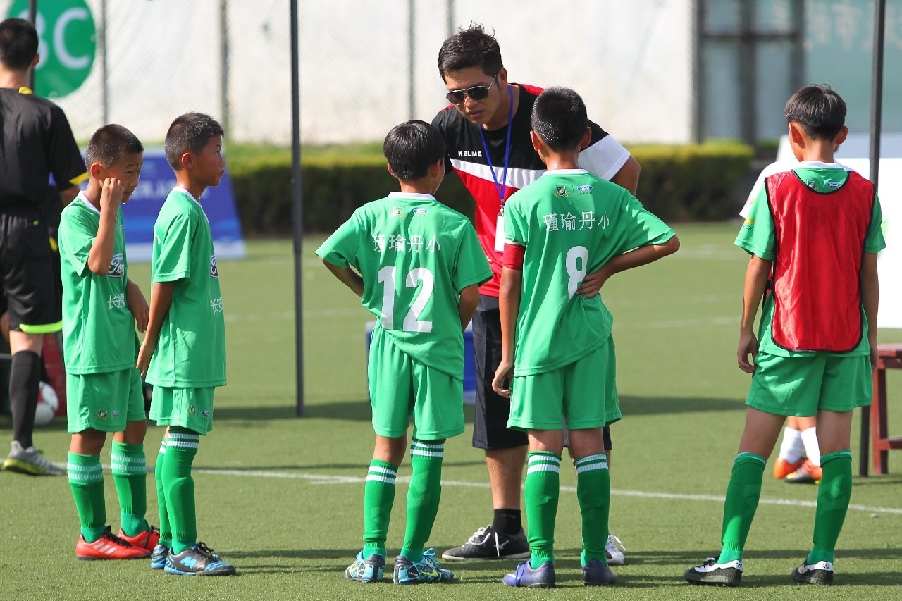 2018杭州绿城足球比赛视频,2024杭州绿城足球俱乐部名单