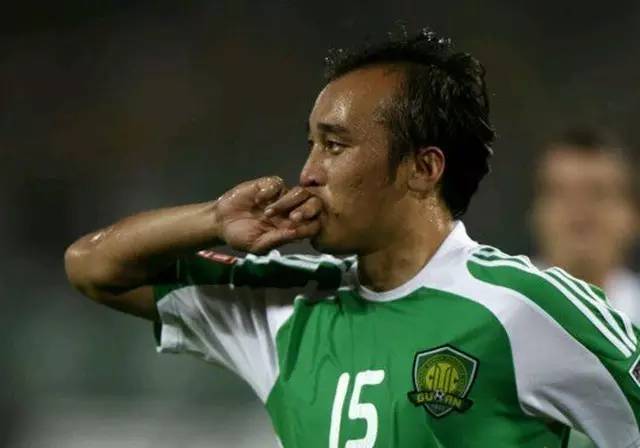 洪指死周年用行动缅怀北京足球名宿