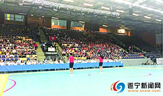 三人组花样跳绳比赛世界冠军,遂宁七中跳绳比赛