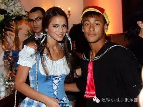 巴萨梅西联手内马尔,巴萨梅西内马尔小罗组合