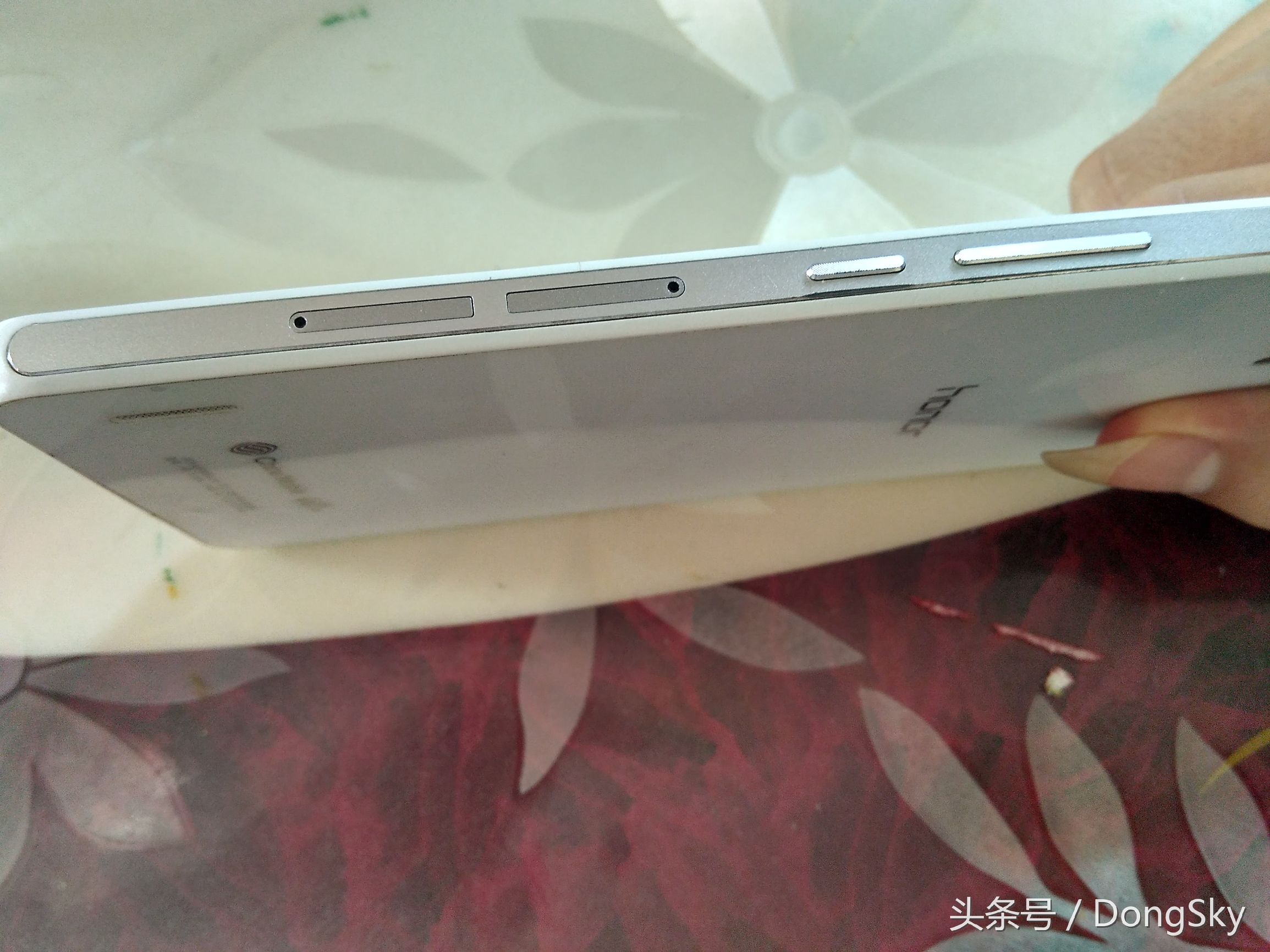 荣耀6plus是不是第一款双摄像头,荣耀6plus双摄像头是不是假的