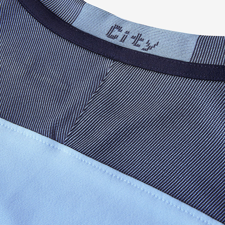 英超首轮压轴大戏,曼城发布新赛季主场球衣