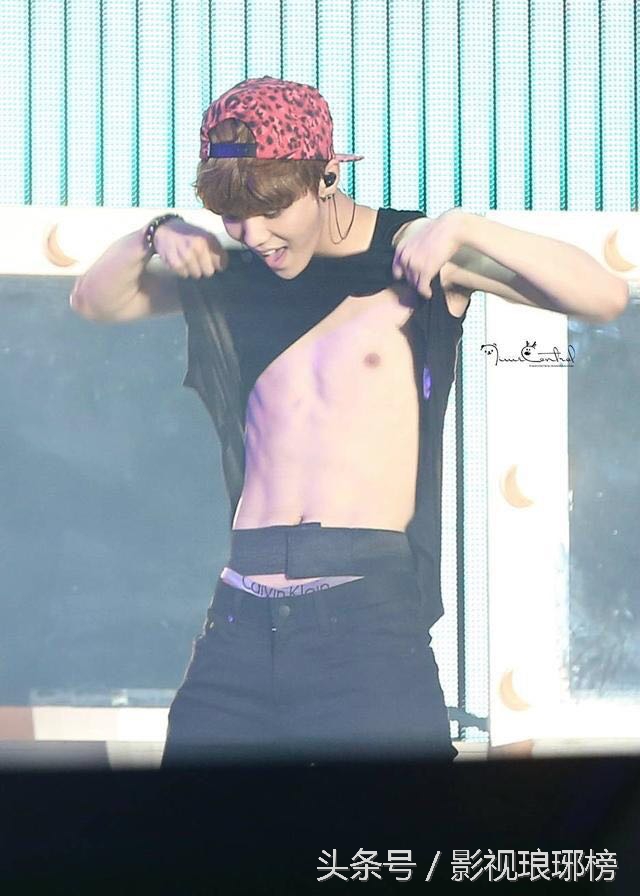 鹿晗张艺兴甜蜜瞬间,鹿晗张艺兴耍小动作