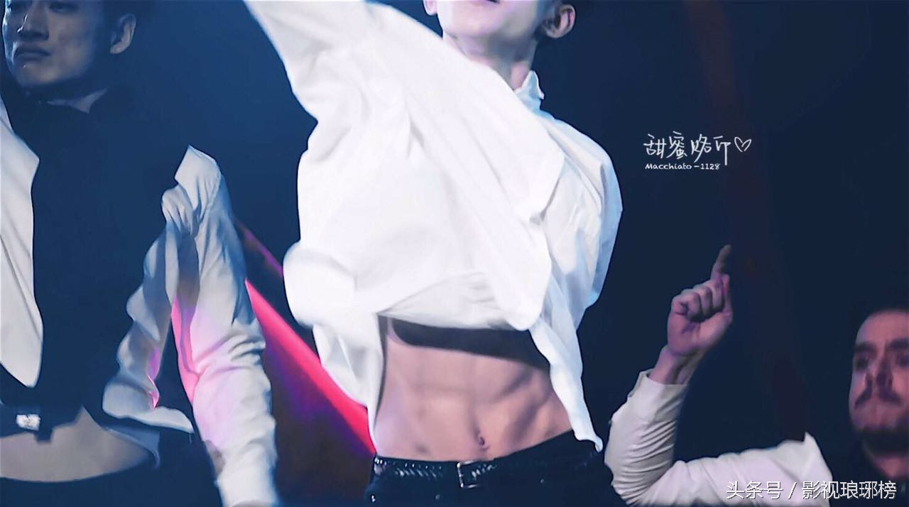 鹿晗张艺兴甜蜜瞬间,鹿晗张艺兴耍小动作