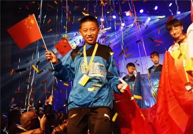 又一个世界冠军诞生！这回不在巴西，在丹麦，还是一群鄞州小学生