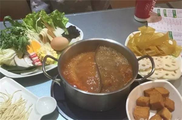 西安钟楼附近四星酒店推荐,西安钟楼附近高档饭店推荐