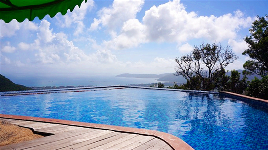 三亚旅行结婚纪念日,小两口结婚纪念日在家过二人世界