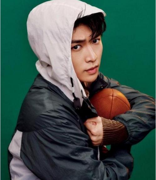 陈伟霆张艺兴赵丽颖,鹿晗陈伟霆张艺兴