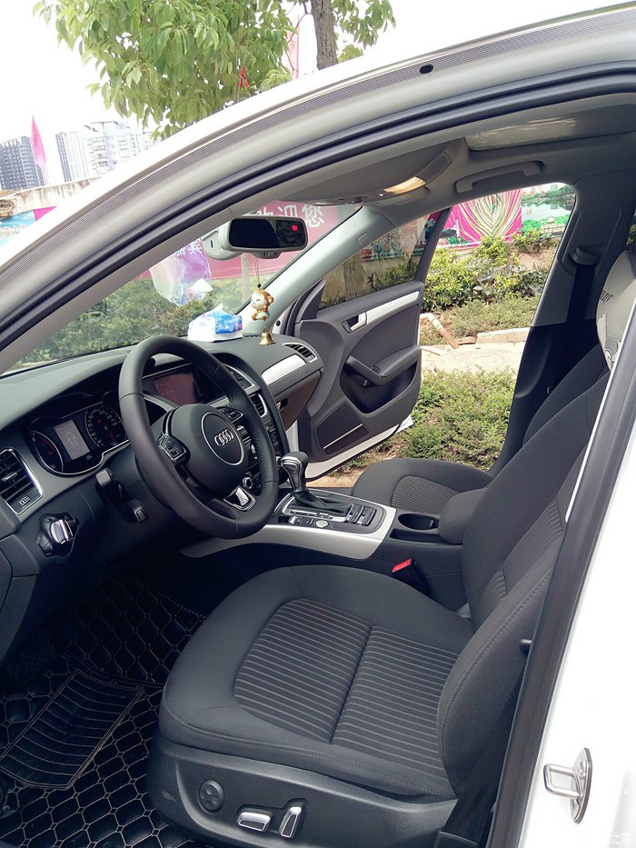 a4l顶配美照,提车a4l细节高清