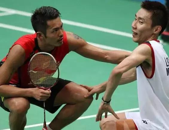 林丹两球惜败李宗伟,无缘金牌,坚持到现在实属不易!