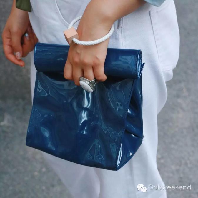 一件衬衫三种穿搭三种场合,男明星穿tb衬衫怎么搭