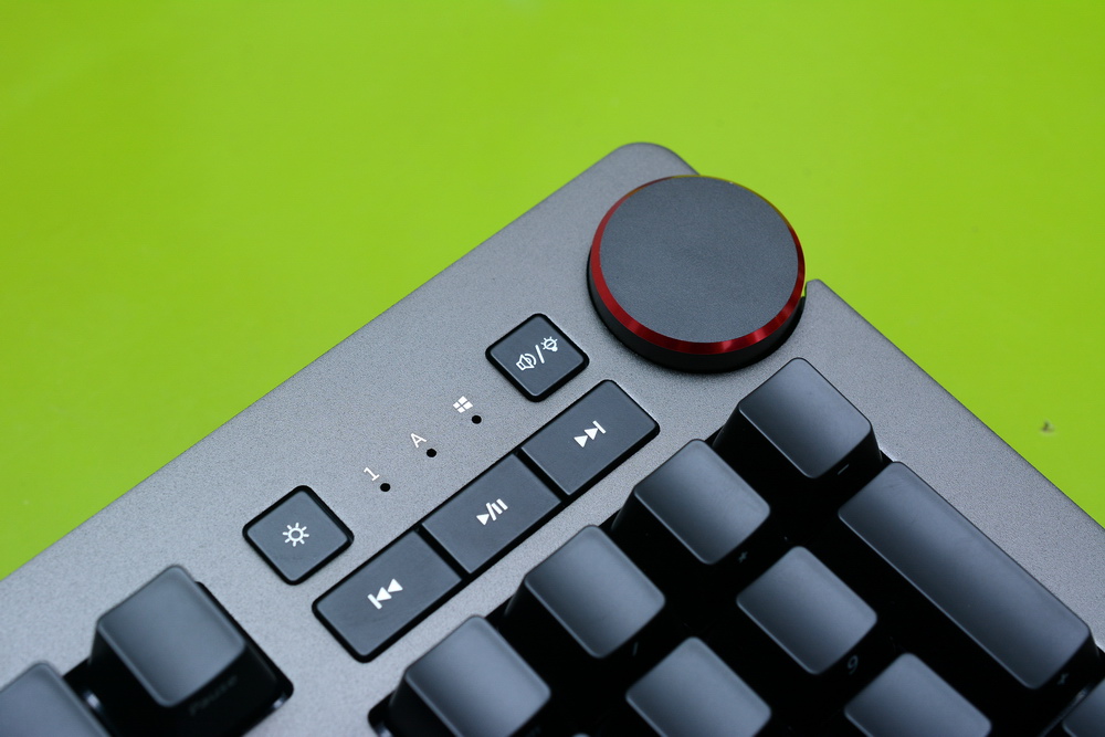 黑爵ak992三模机械键盘上手简评,黑爵机械键盘ak996测评